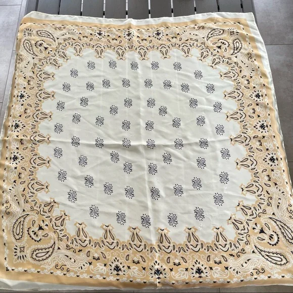 SHEIN OVERSIZED GEOMETRIC PAISLEY PATTERNED BANDANA SCARVES!! - Picture 9 of 12